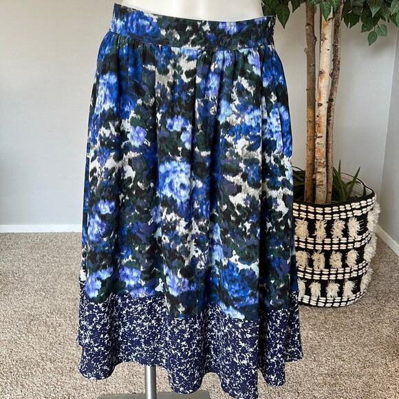 Adrianna Papell Dresses & Skirts - Adrianna Papell Blue Floral Pleated Skirt